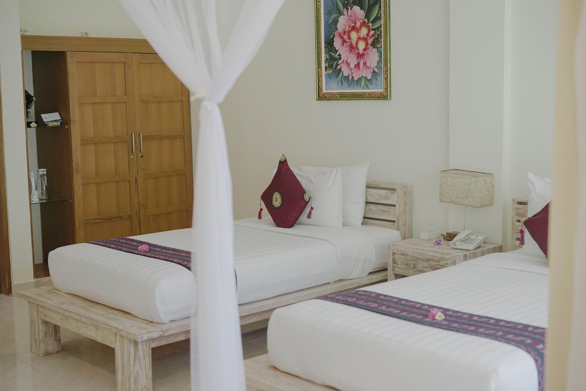 Puri Sari Beach Hotel Labuan Bajo Eksteriør billede