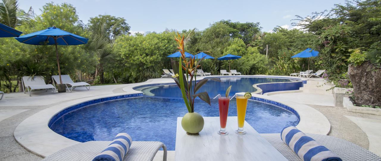 Puri Sari Beach Hotel Labuan Bajo Eksteriør billede