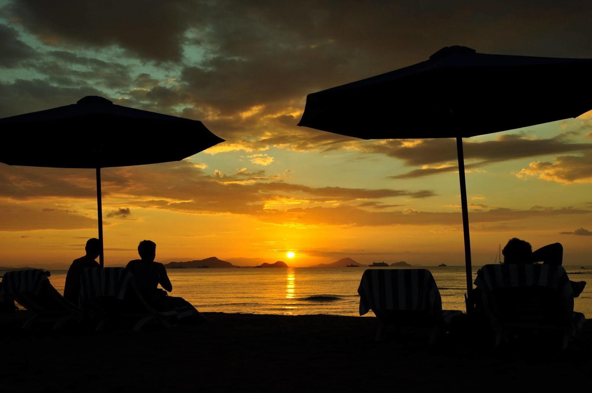 Puri Sari Beach Hotel Labuan Bajo Eksteriør billede